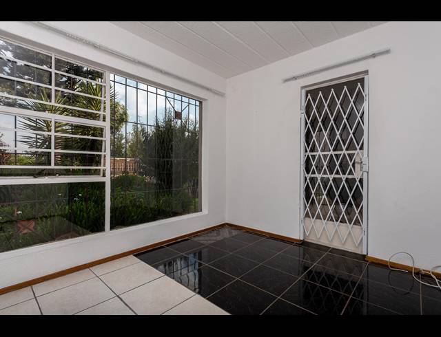 2 BEDROOM APARTMENT SOLD IN BASSONIA
